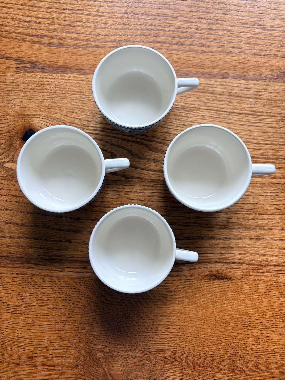 Vintage Currier & Ives Tea Cups - Set of 4 - Picture 5 of 13